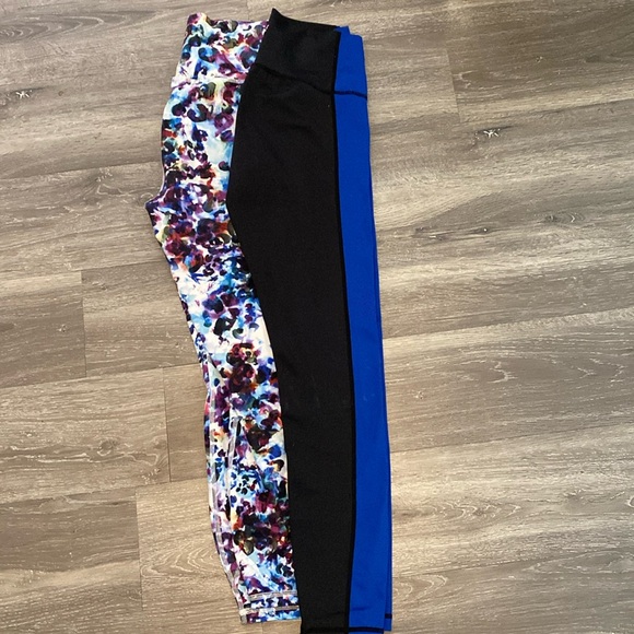 Bundle of 2 size S leggings - Picture 1 of 1